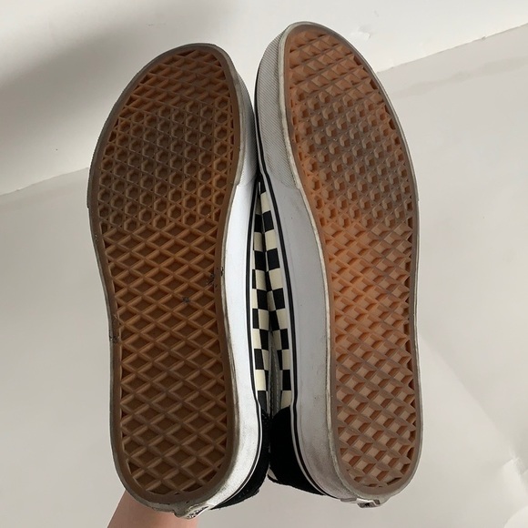 Vans Old School Chekerboard Sneakers - Picture 10 of 10